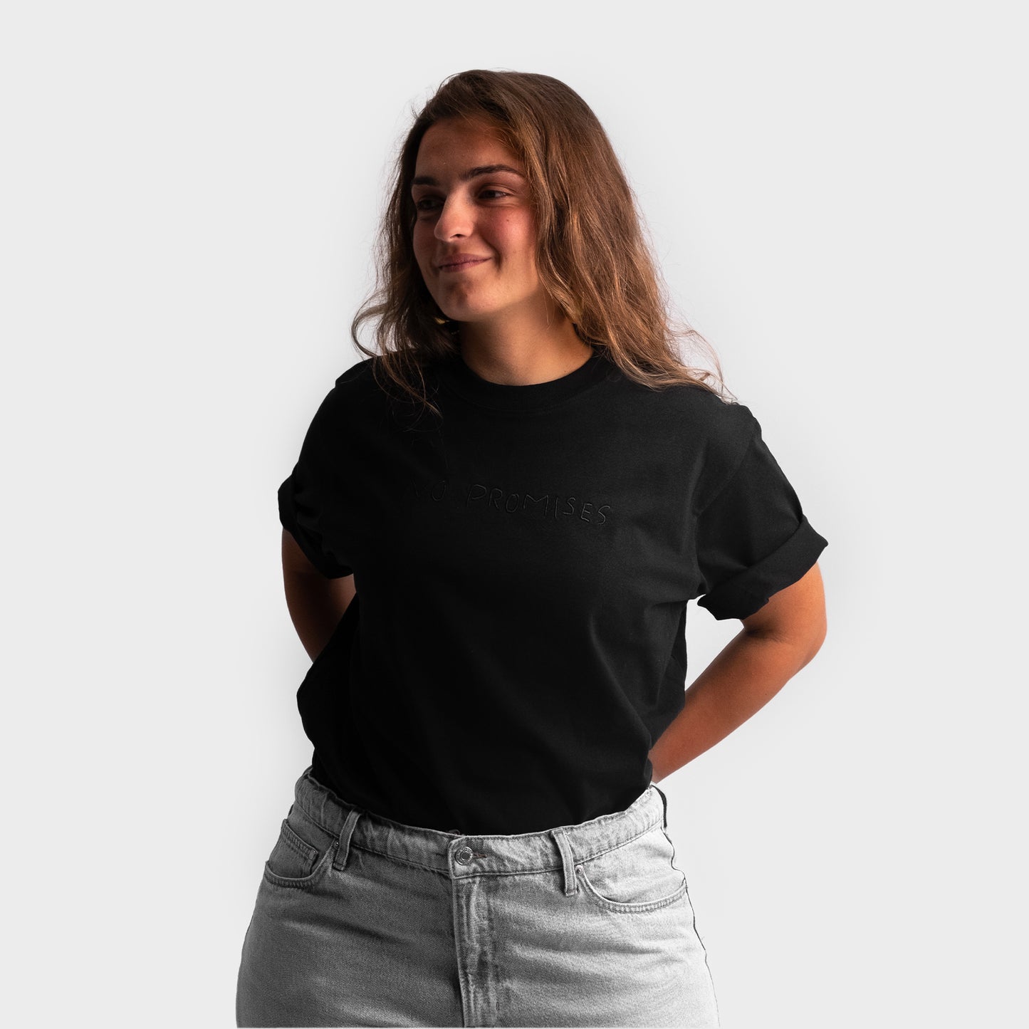 T-shirt black "No promises"